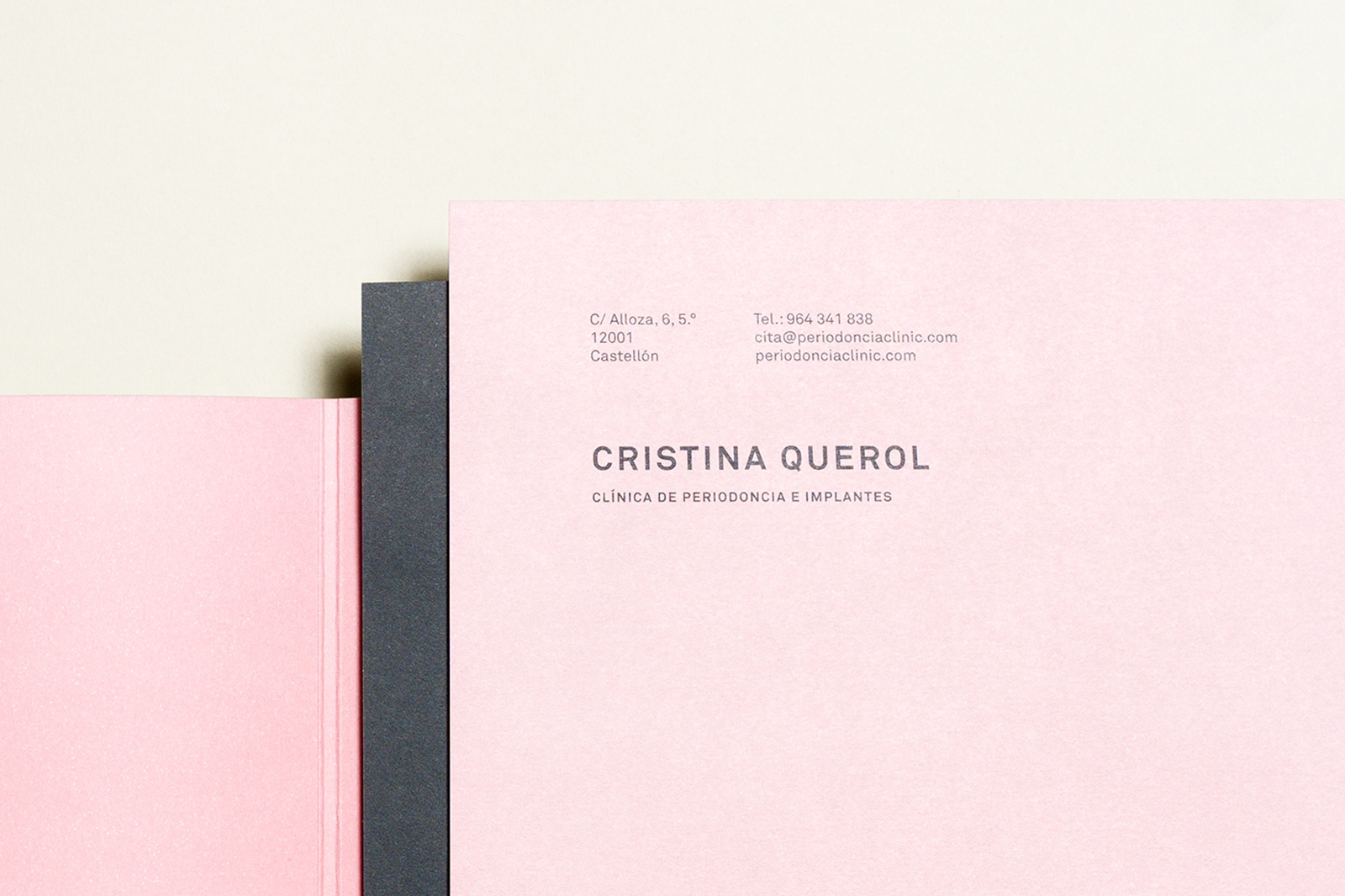 Cristina Querol克里斯蒂娜·奎尔牙科诊所品牌形象设计1
