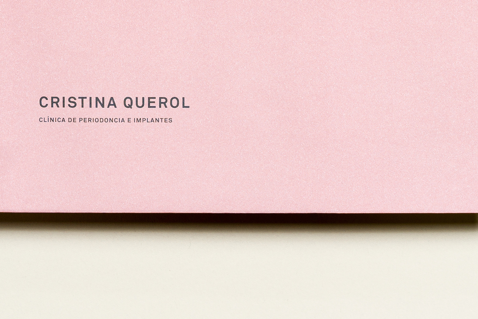 Cristina Querol克里斯蒂娜·奎尔牙科诊所品牌形象设计7